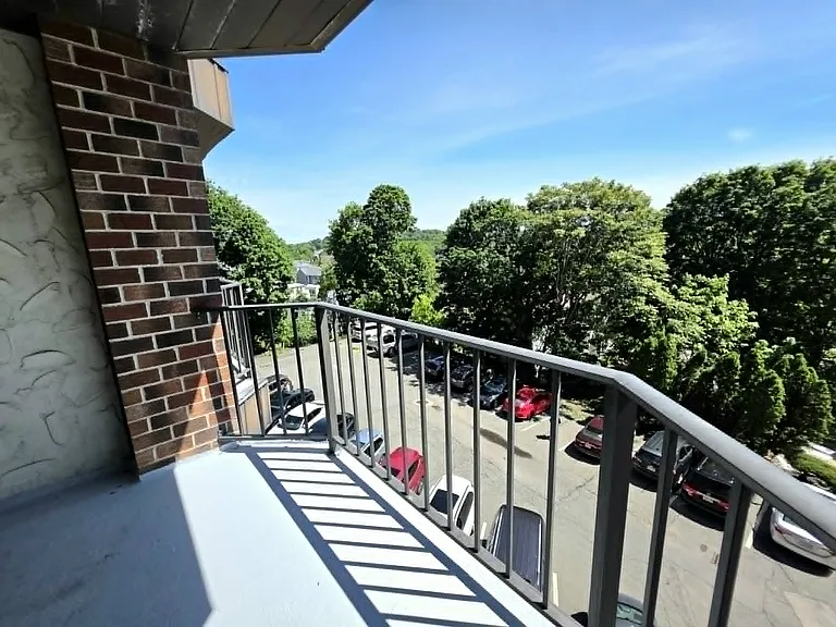 230 Willard St #407 — Photo 12