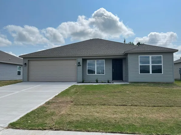 2609 S Silver St, Siloam Springs, AR 72761