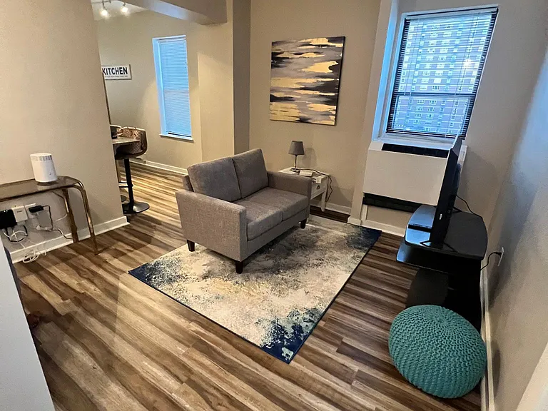 1001 Saint Paul St #10H — Photo 6