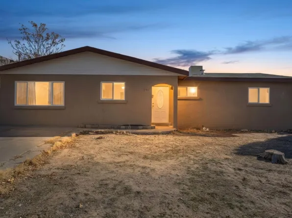 1704 Cornell Dr SE, Albuquerque, NM 87106