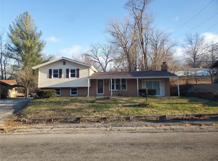 49 Flamingo Dr, Belleville, IL