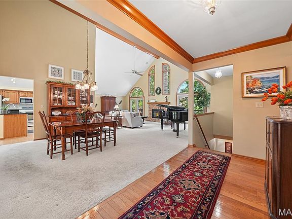 3rd image of 2989 Bridle Spur Ln