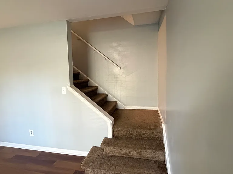 223 Peyton Pl SW — Photo 12