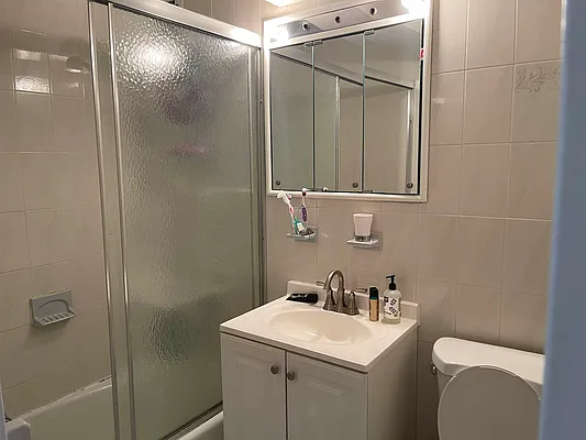 Rented by Buchbinder & Warren | media 13