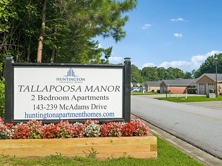 Tallapoosa Manor — Photo 9