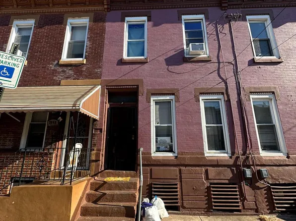 2647 N 8th St, Philadelphia, PA 19133