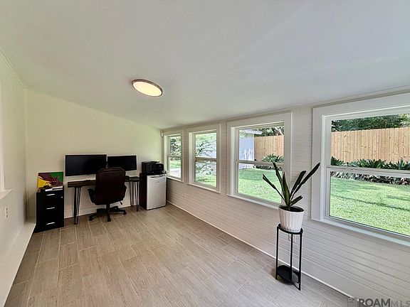 5th image of 4836 Woodside Dr
