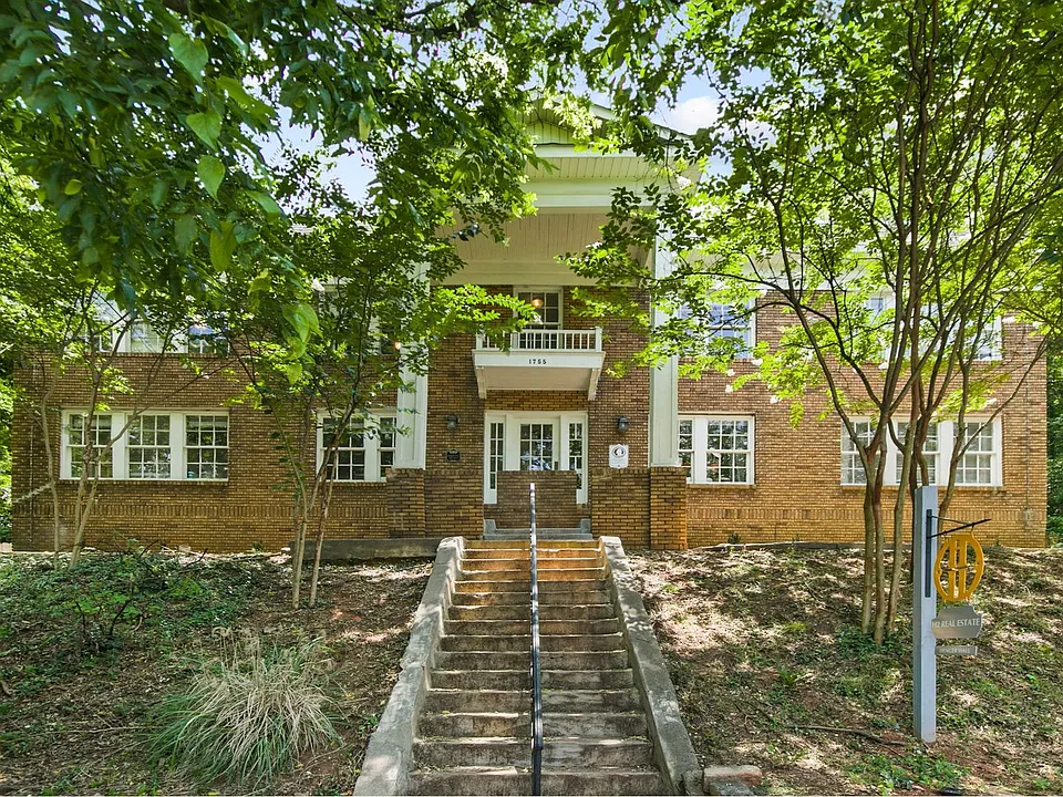 Henger Hall