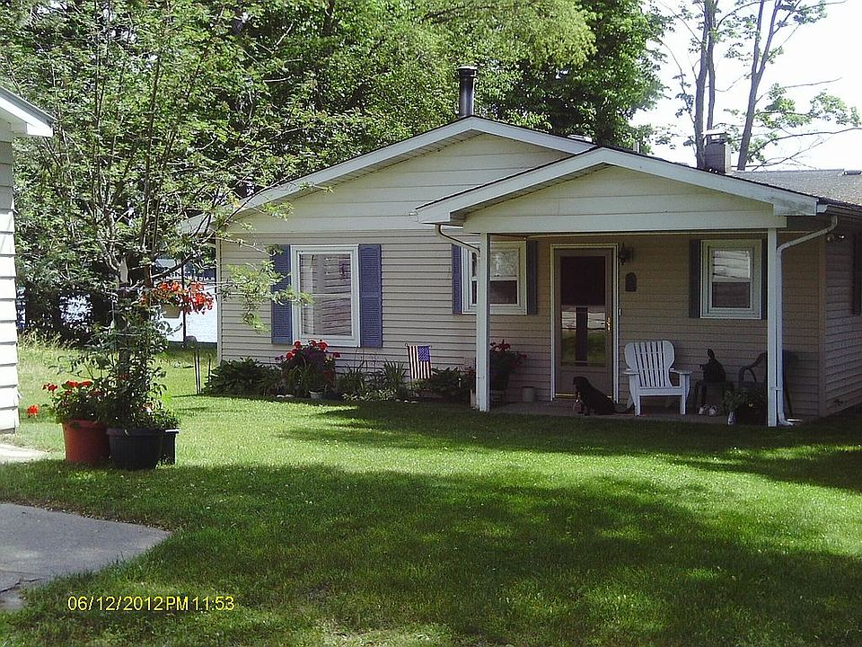2nd image of 3495 W Cedar Lake Rd