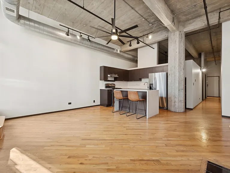 843 W Adams St #407 — Photo 14