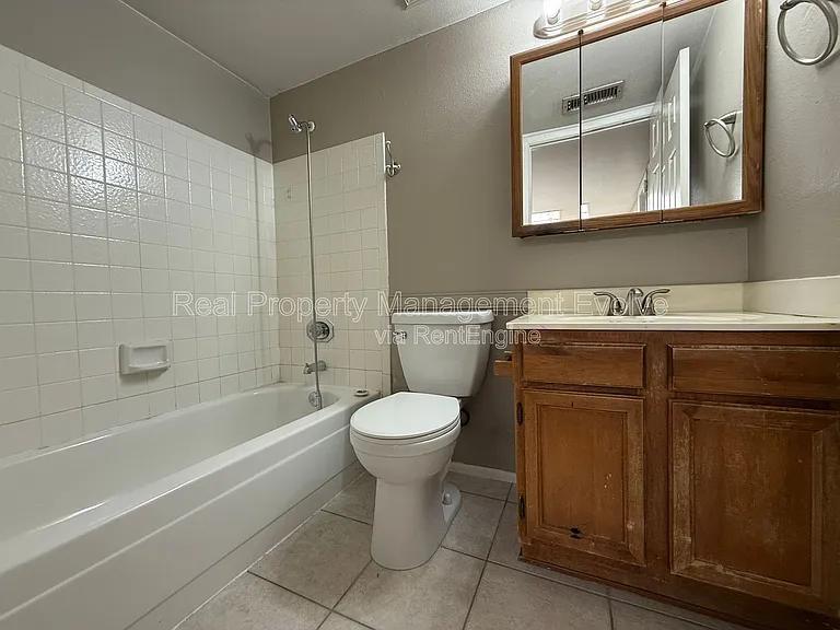 815 E Grovers Ave #24 — Photo 16