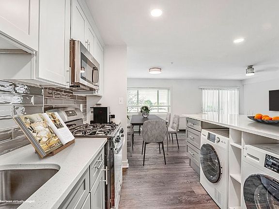 5th image of 8415 Bellona Ln APT 1009