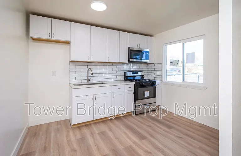 1718 Grand Ave — Photo 4