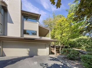 3101 McNary Pkwy APT 12, Lake Oswego, OR 97035