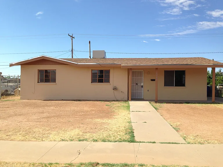 5140 Tropicana Ave — Photo 1