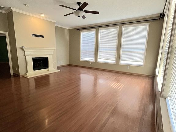4th image of 848 Fallkirk Ct