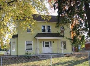 100 W Main St, Fieldon, IL 62031