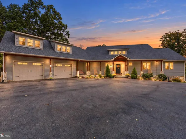 495 Mountain Brook Ln, Bentonville, VA 22610