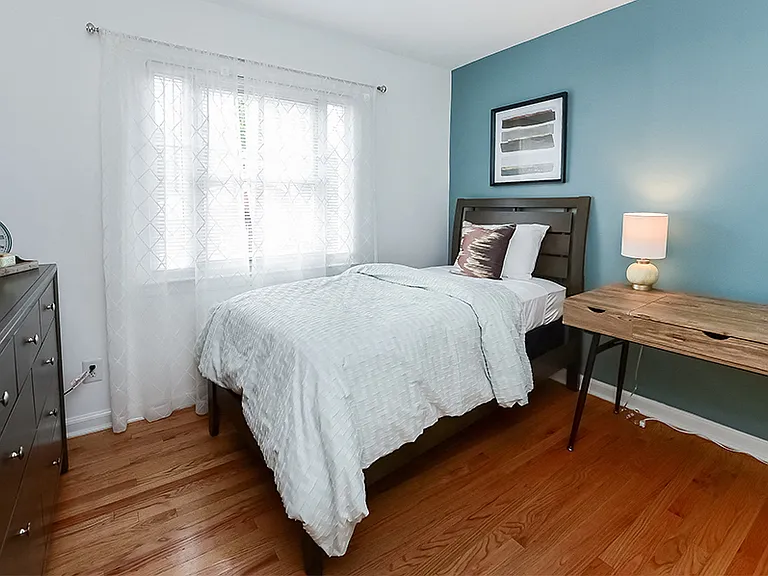 Elmwood Village Apartments and Townhomes — Photo 11