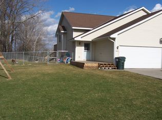 411A Dakota Ct N, Woodville, WI 54028