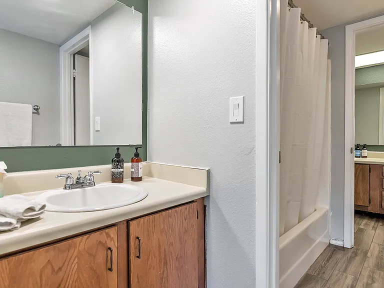 122 S Hardy Dr #18 — Photo 10