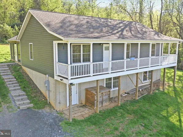1033 Mountain Heights Rd, Front Royal, VA 22630