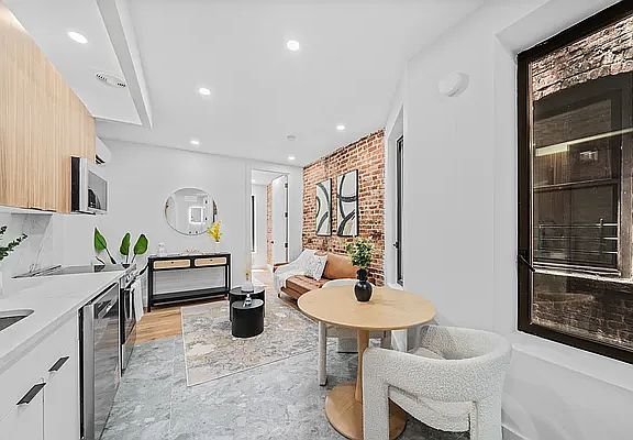 3rd image of 369 W 36th St #1A