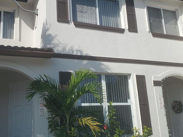 8545 SW 152nd Ave APT 197
