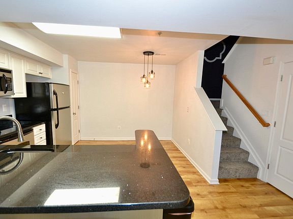 4th image of 6488 Cornwall Dr Unit 10