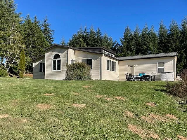 88360 Highway 42 S — Photo 3