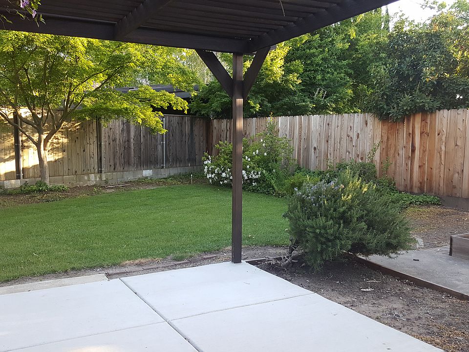 2nd image of 2832 W Rutledge Way