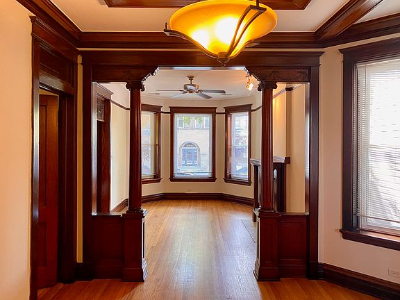 3rd image of 1336 W Wellington Ave #1