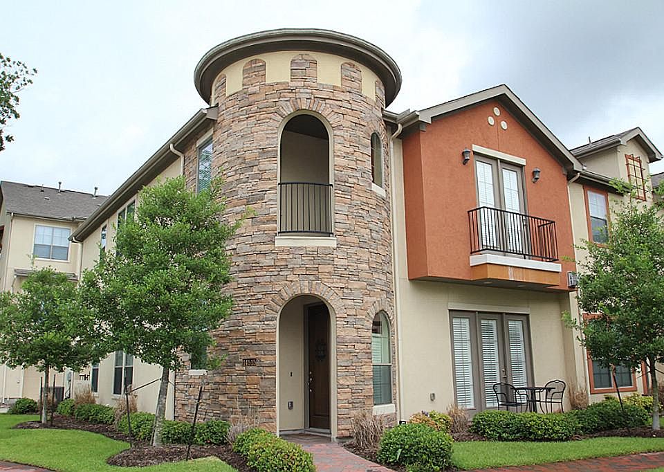 14515 San Pietro Dr