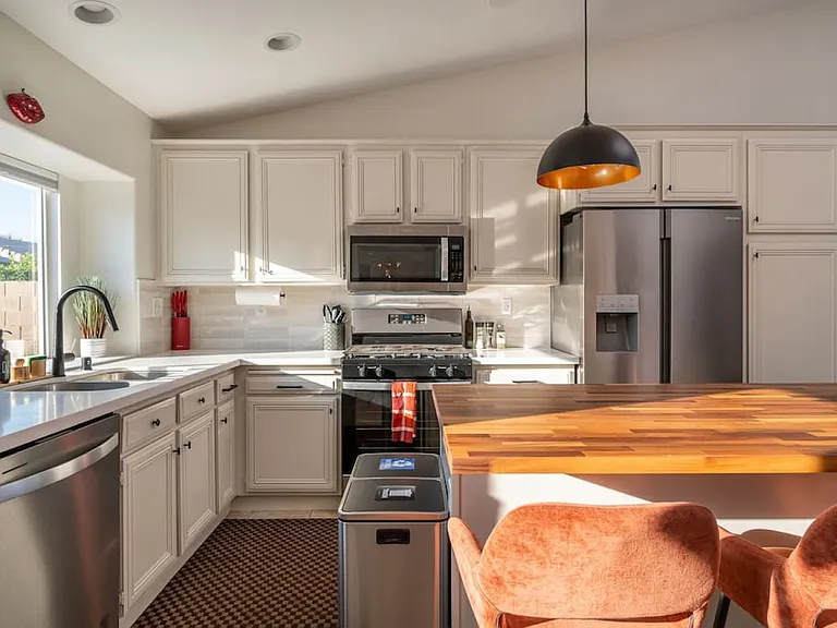 Buckskin Cir — Photo 36