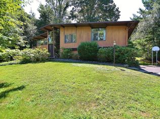 8 Tavano Rd, Ossining, NY 10562