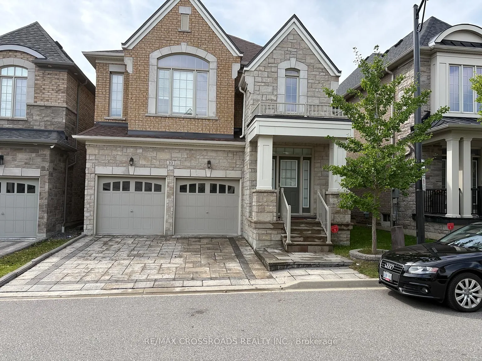 4 bed, $3,950 — Photo 1