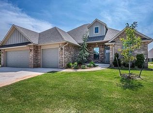 11616 NW 104th St, Yukon, OK 73099