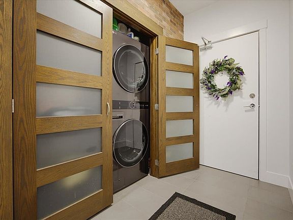 3rd image of 15918 26th Ave #221