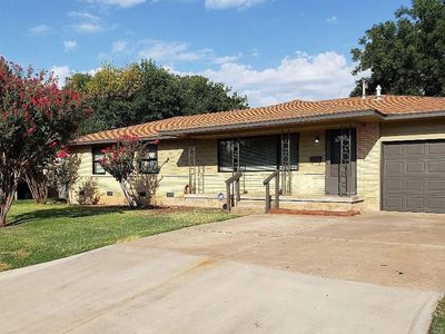 3829 NW Ferris Ave, Lawton, OK, 73505