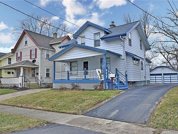 2nd image of 572 Hazelwood Ave SE