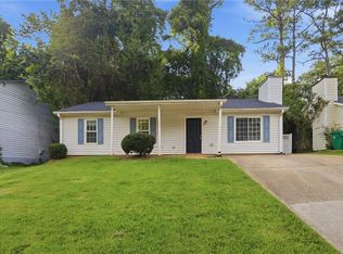 5202 Scarbrough Ln, Stone Mountain, GA 30088