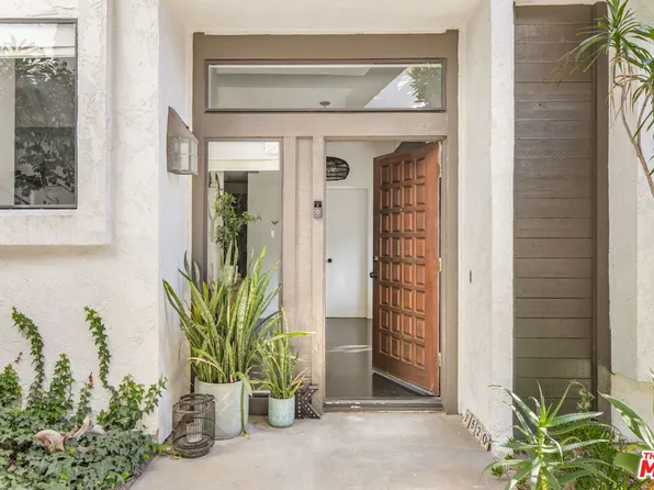 1520 Michael Ln, Pacific Palisades, CA 90272