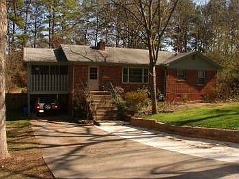 1st image of 2511 Oak Ave