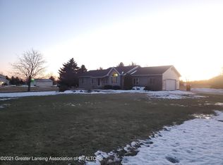 12552 S Wright Rd, Eagle, MI 48822