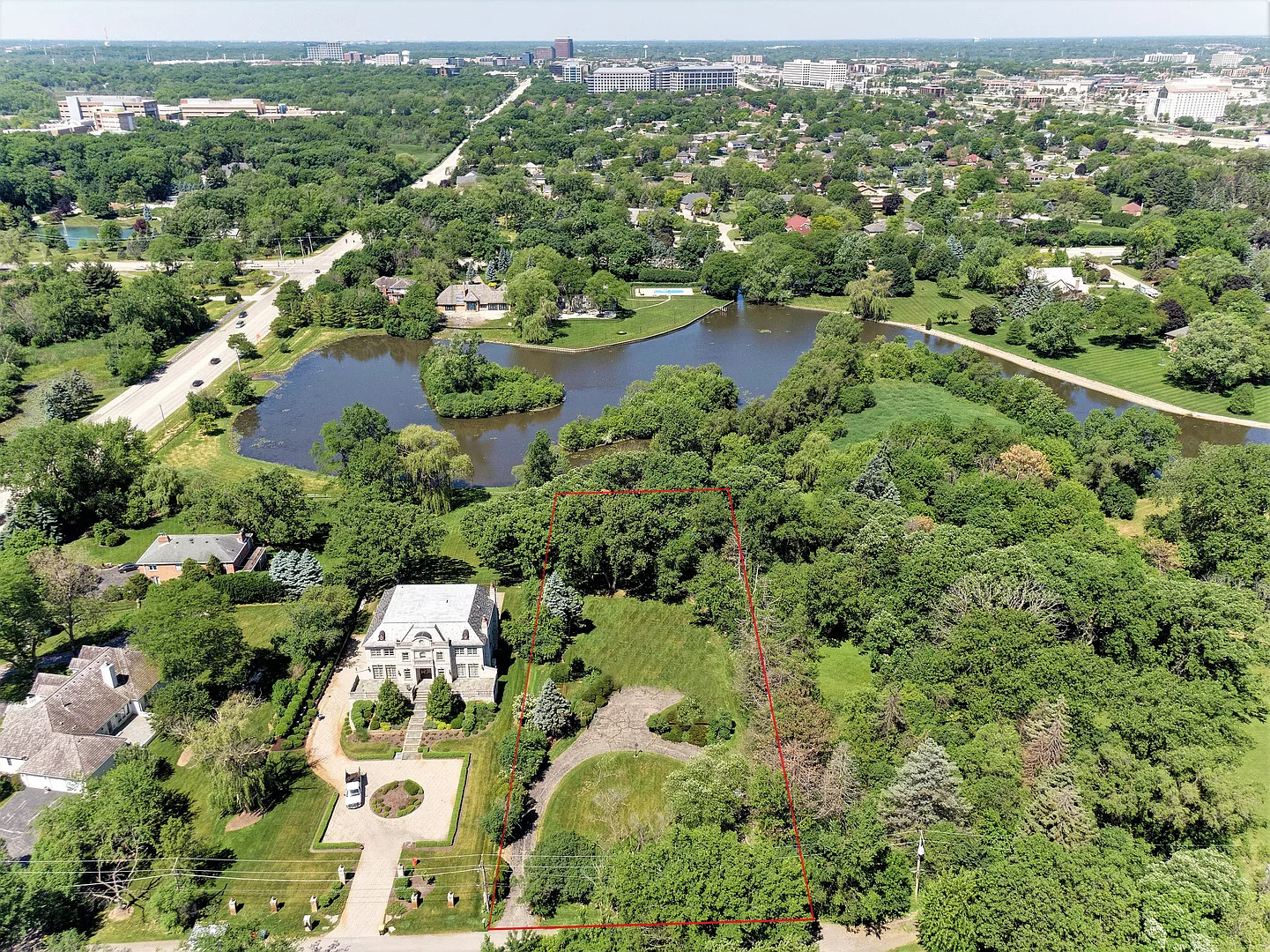 3008 Oak Brook Dr photo 1