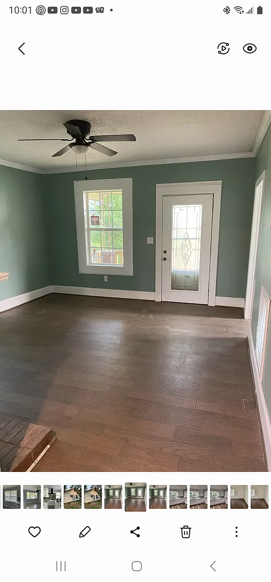 Building Photo - 30 Little St