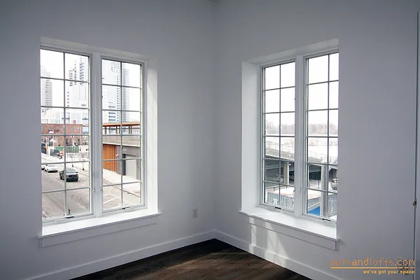 Rented by aptsandlofts.com | media 23