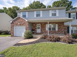 4039 Yorktown Dr, Upper Chichester, PA 19061