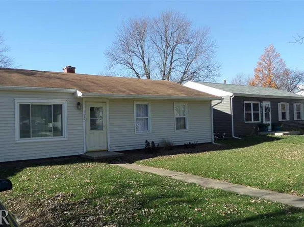 106 N Seminary St, Downs, IL 61736
