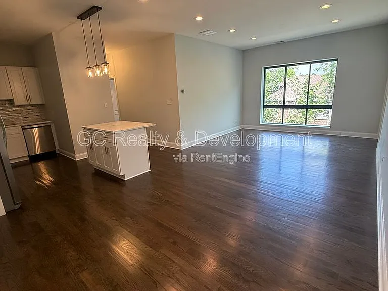 3437 S Morgan St #3W — Photo 2